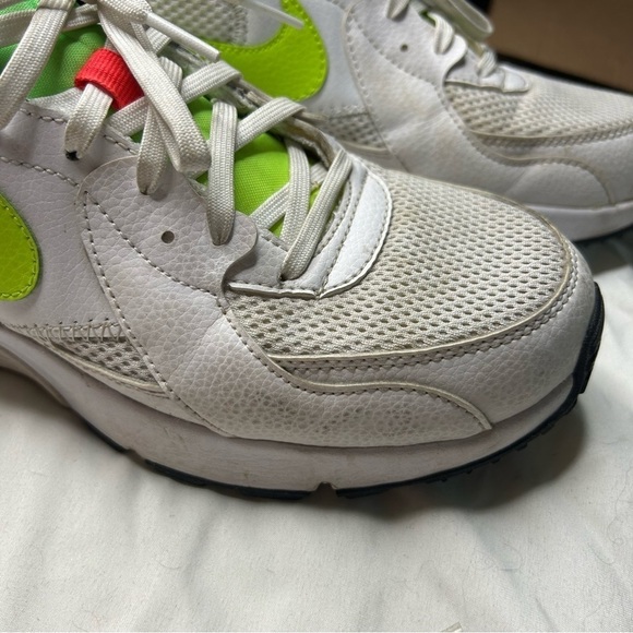 Size 9 Adorable Nike Air Max - Picture 7 of 9